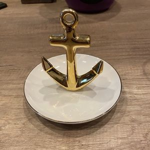 Jewelry holder